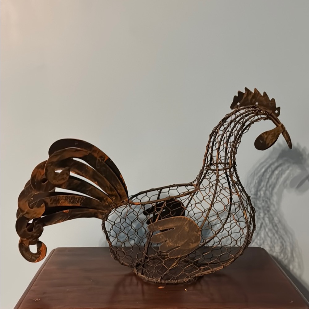 Pier 1 Rustic Brown Metal and Wire Mesh Rooster Basket